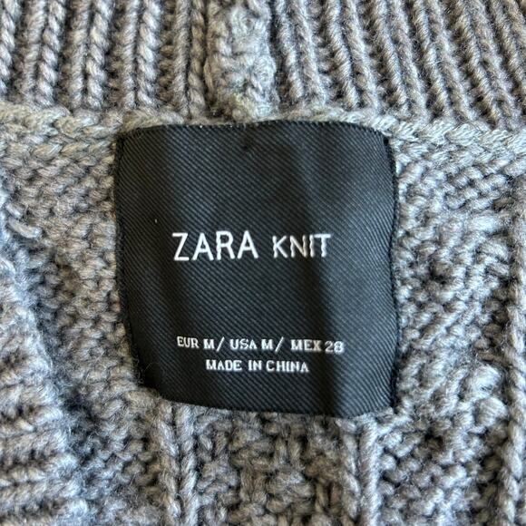 Zara Knit Cardigan, Oversized Chunky, Gray, Size Medium - Picture 4 of 6